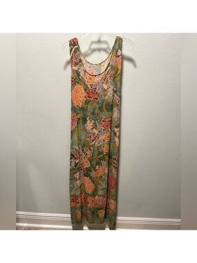 Gorgeous Maxi Floral Print sleeveless dress with tie belt in back No size tag